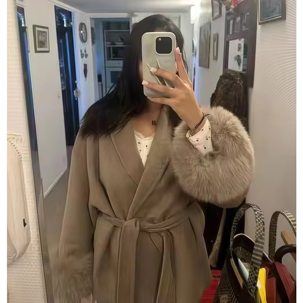 Manteau Femme Élégant à Ceinture et Manches Fourrées