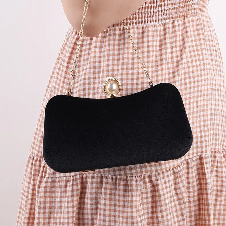 Sac Soirée Élégant avec Fermeture Perle et Détails Dorés