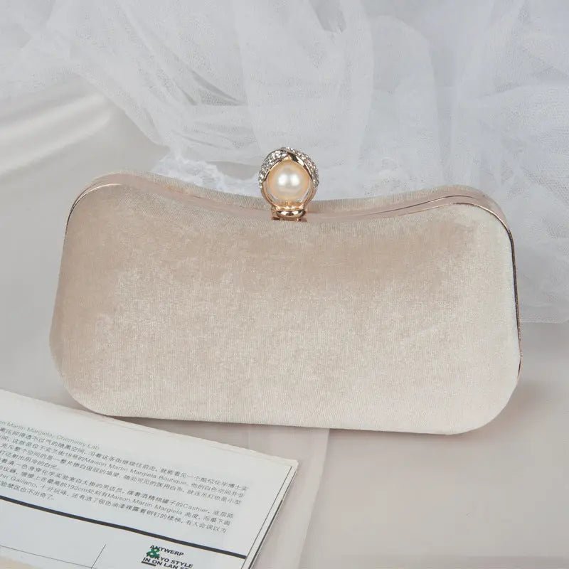 Sac Soirée Élégant avec Fermeture Perle et Détails Dorés