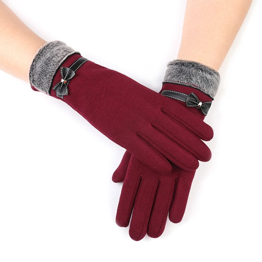 Gants en laine noirs élégants à boutons