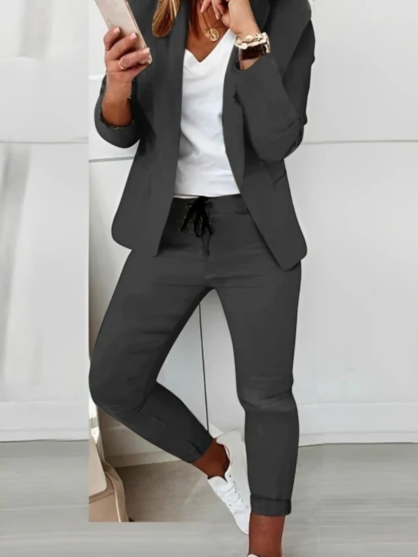 Costume Femme Deux Pièces Élégant et Chic