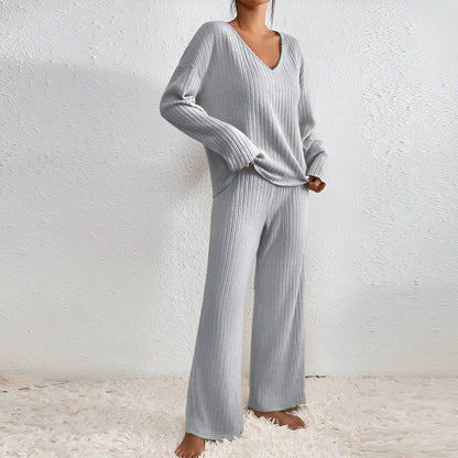 Tenue Hiver Femme : Pull et Pantalon en Laine Chaude