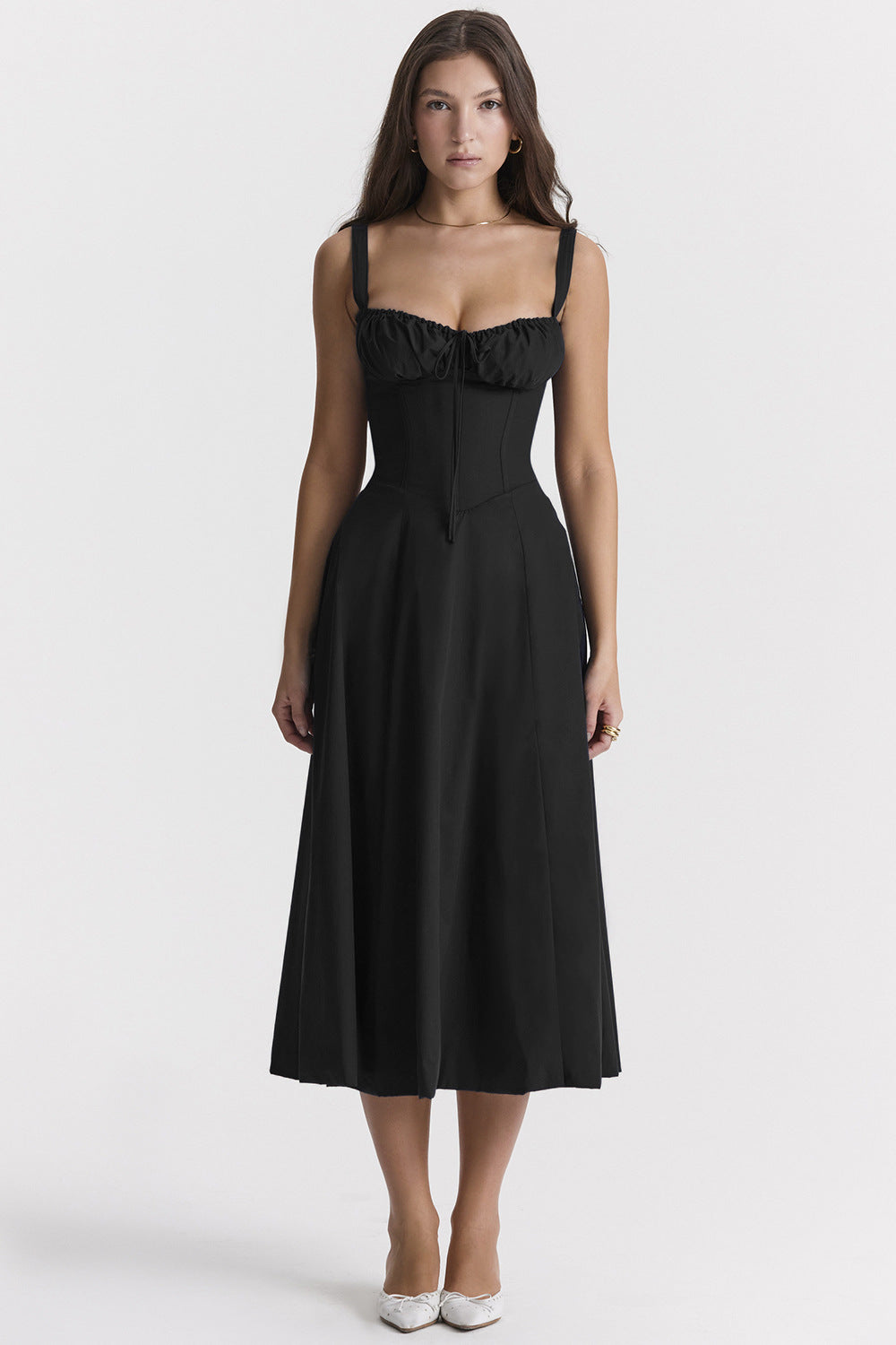 Robe Noire Corsage avec Bretelles et Coupe A-Ligne
