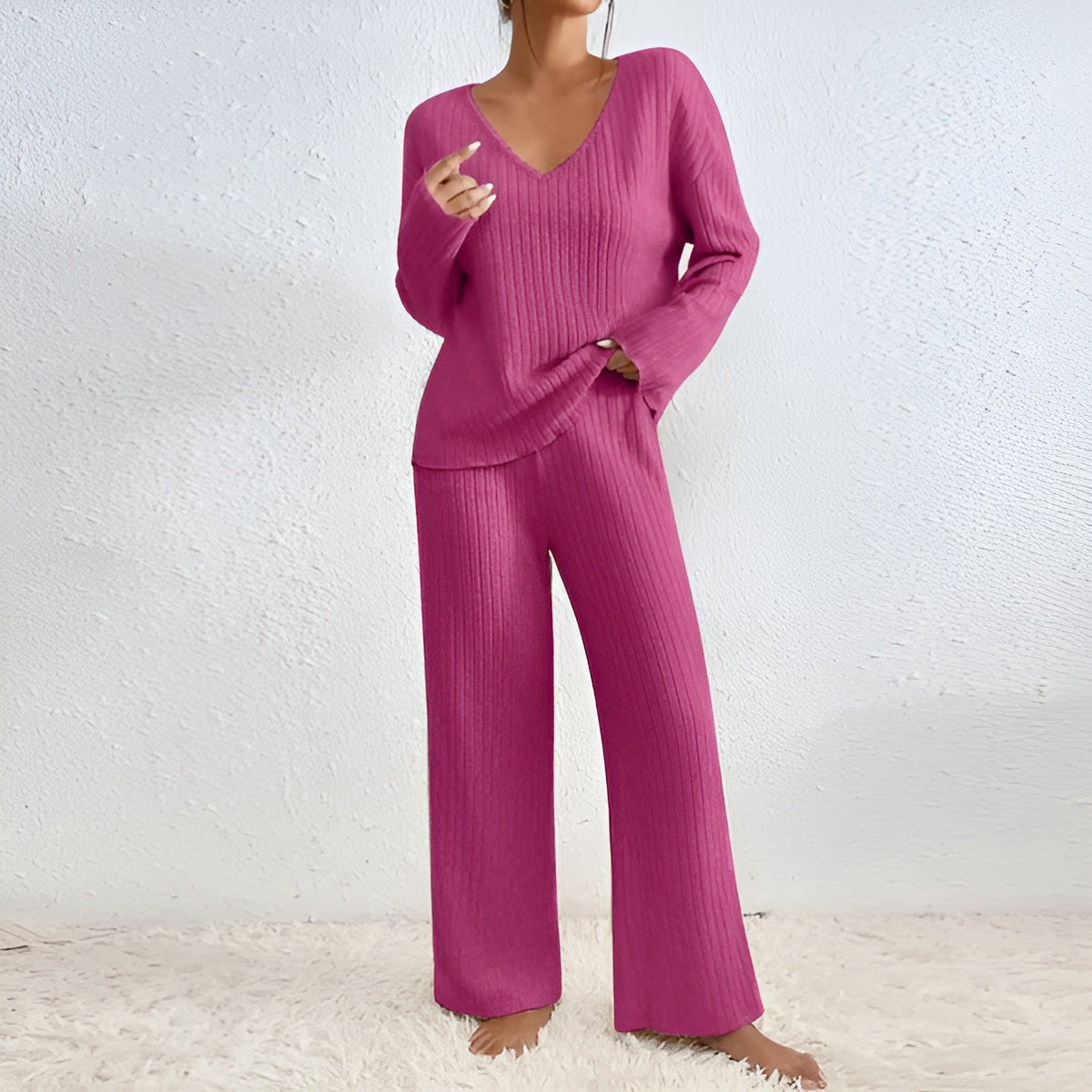 Tenue Hiver Femme : Pull et Pantalon en Laine Chaude