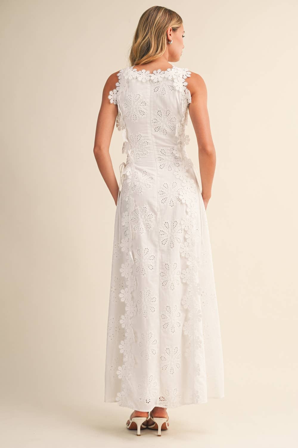 Robe maxi Femme Broderie Fleurie Dentelle Coupe Fluide
