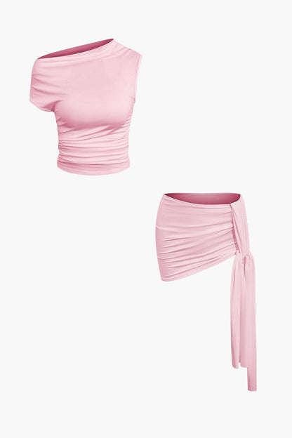 Top Épaule Uniquement & Mini Jupe Drapée pour Soirée Glamour
