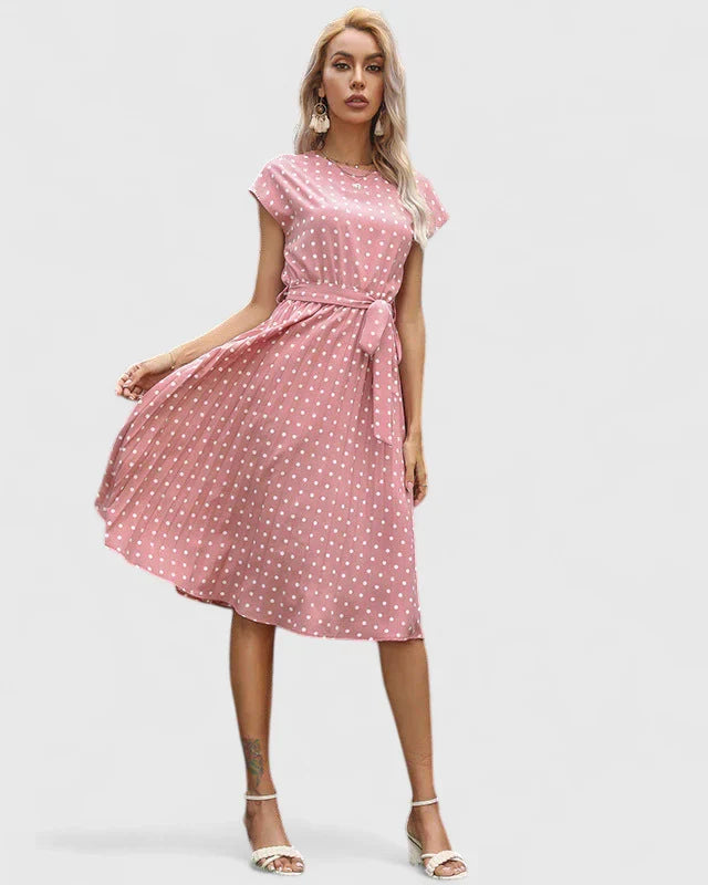 Robe Femme Courte Manches Courtes et Folds - BerlinGlamour