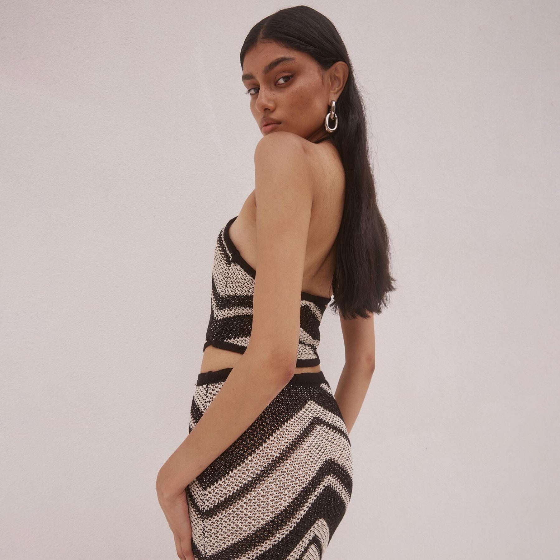 ChicTricot™ – Robe Midi Femme Élégante Bodycon avec Détails Modernes-3