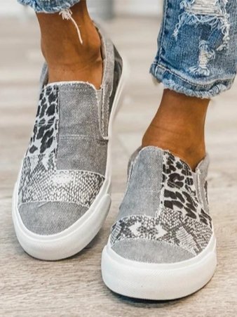 Baskets Femme à Talon Bas avec Patches Colorés - BerlinGlamour