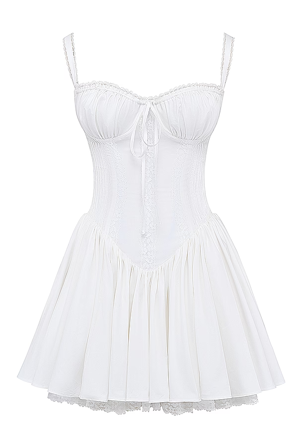 Robe corsetée féminine avec bretelles et détails volants