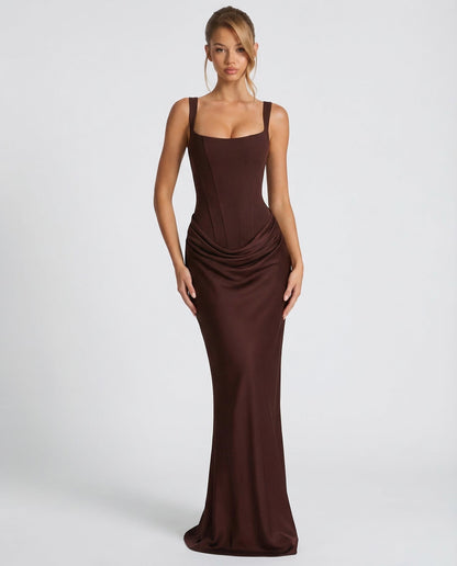 Robe Maxi Femme Satinée Coupe Ajustée Effet Sablier - PanierRoyale