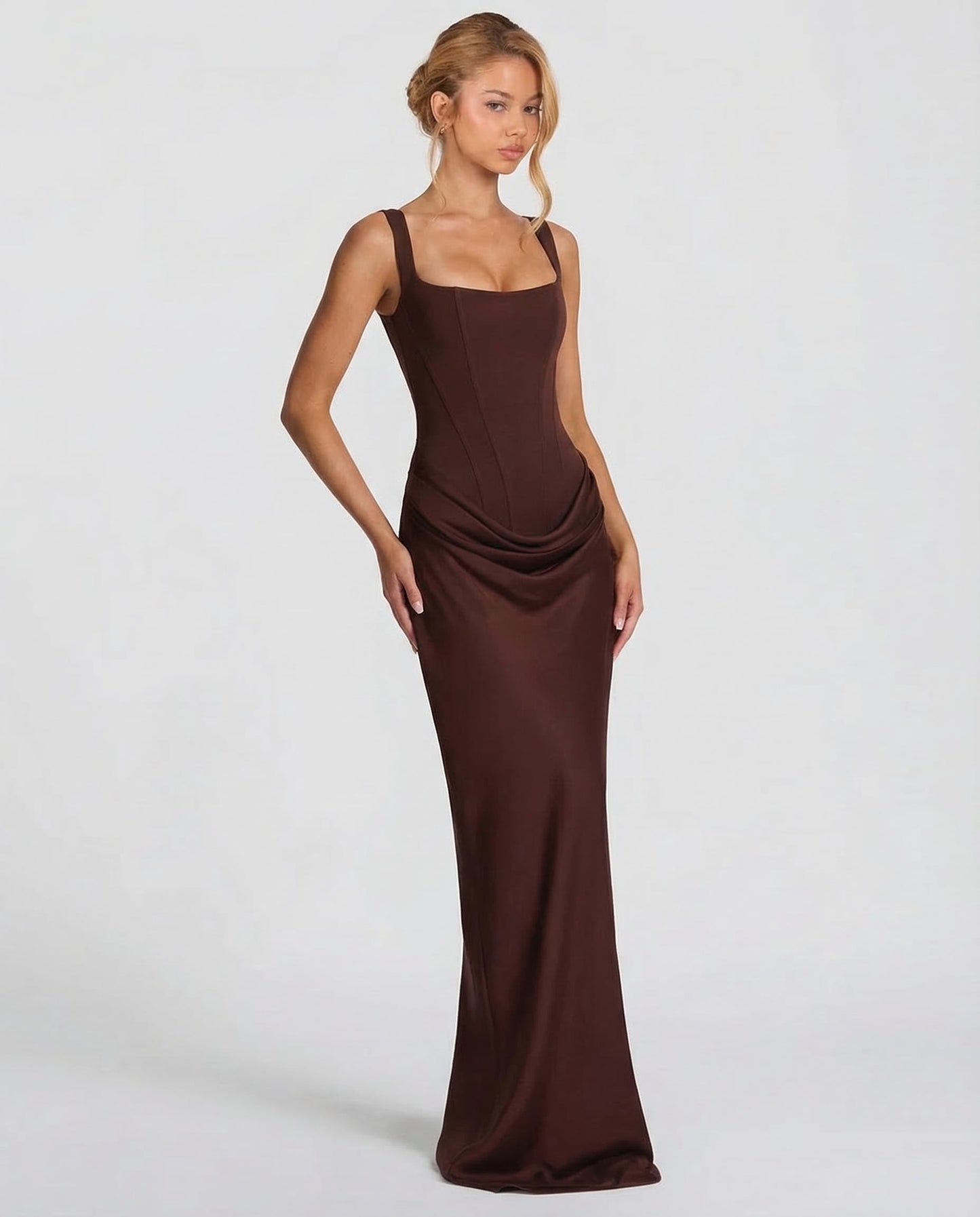 Robe Maxi Femme Satinée Coupe Ajustée Effet Sablier