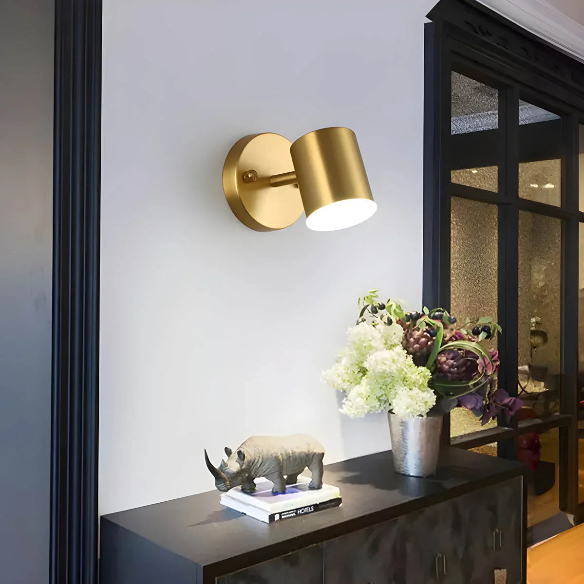NordicLuxe™ – Applique Murale LED en Cuivre Élégante et Efficace