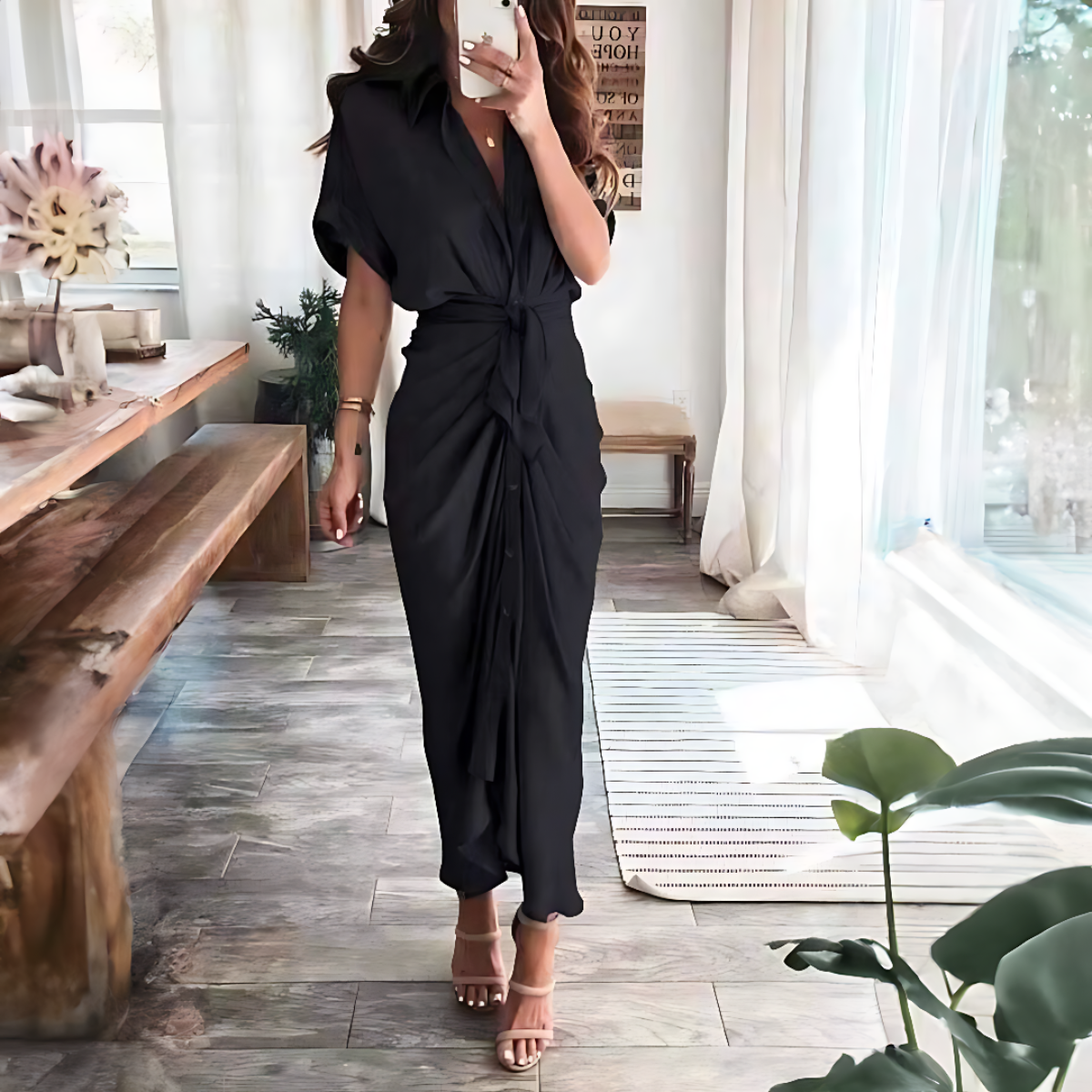 Robe de Soirée Chic avec Boutons à l'Avant