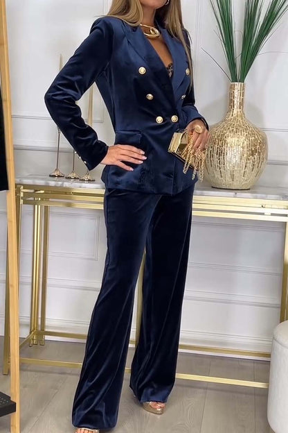 Costume Femme Velours Doux et Élégant