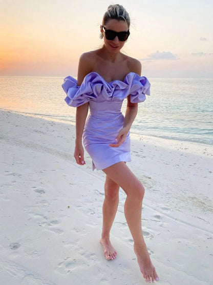 Robe Cocktail Épaules Découvertes avec Volants et Taille Cintrée