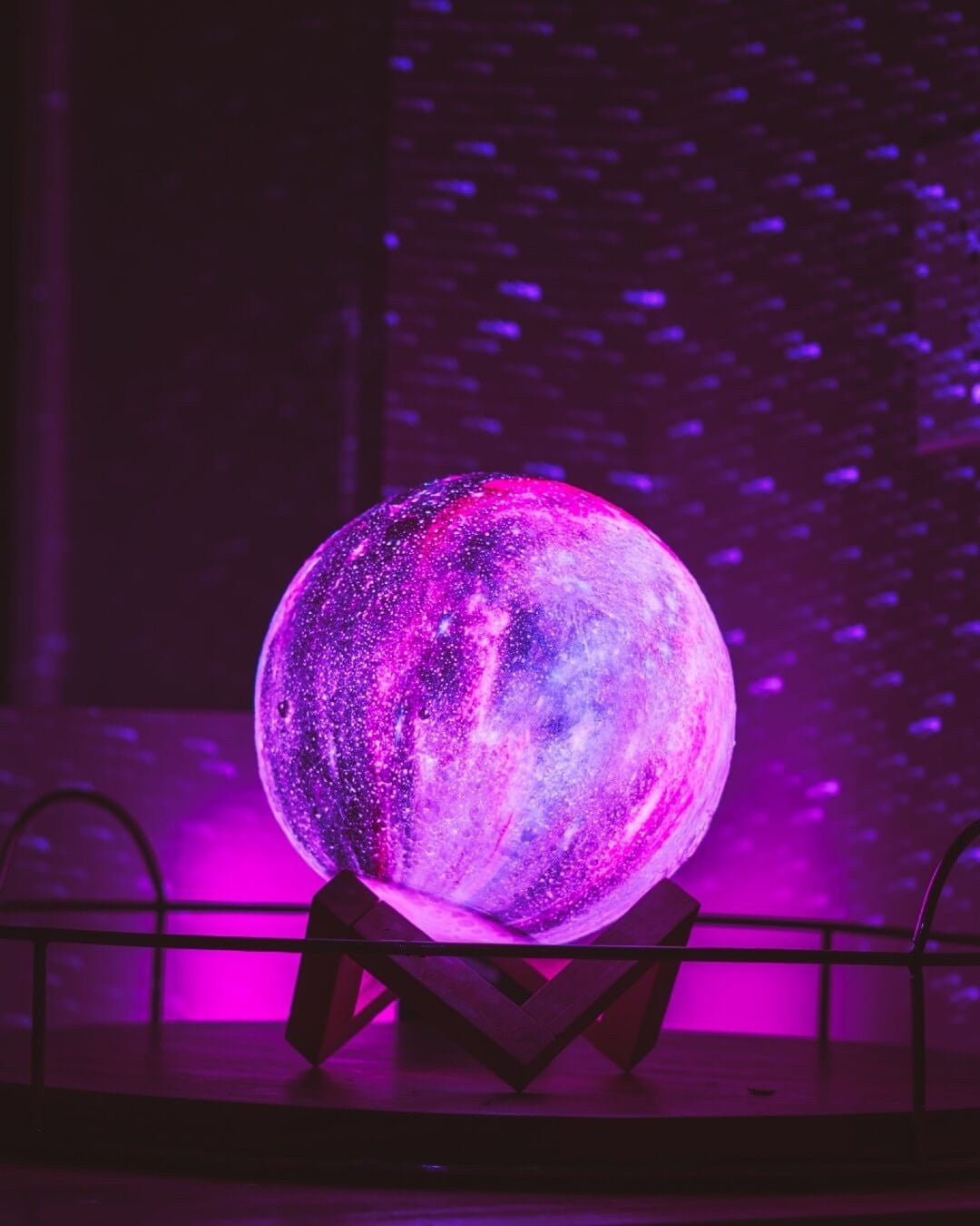 Lampe de Bureau LED Colorée et Design - PanierRoyale