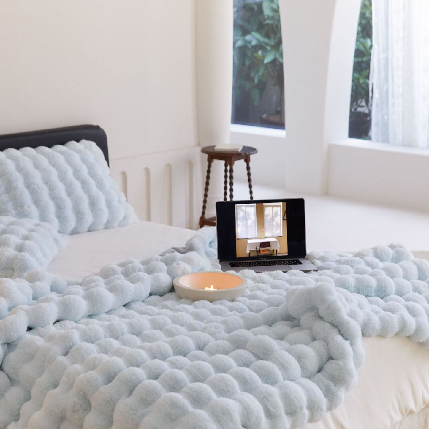 Plaid Polaire Gris Doux et Confortable pour Lit King Size