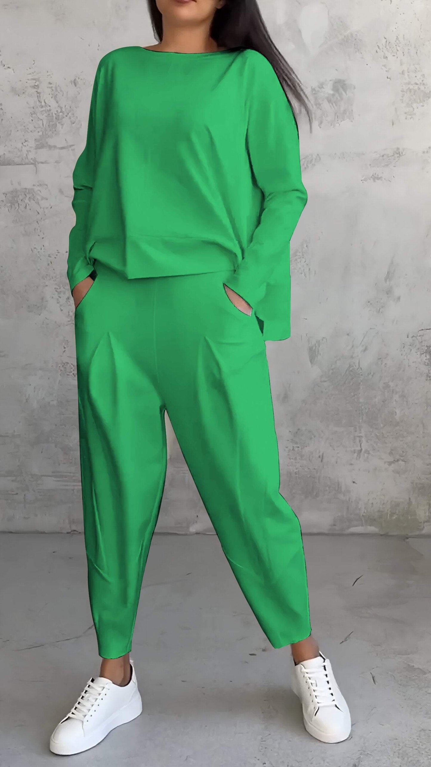 Robe Féminine Col Rond en Élasthanne confortable et tendance