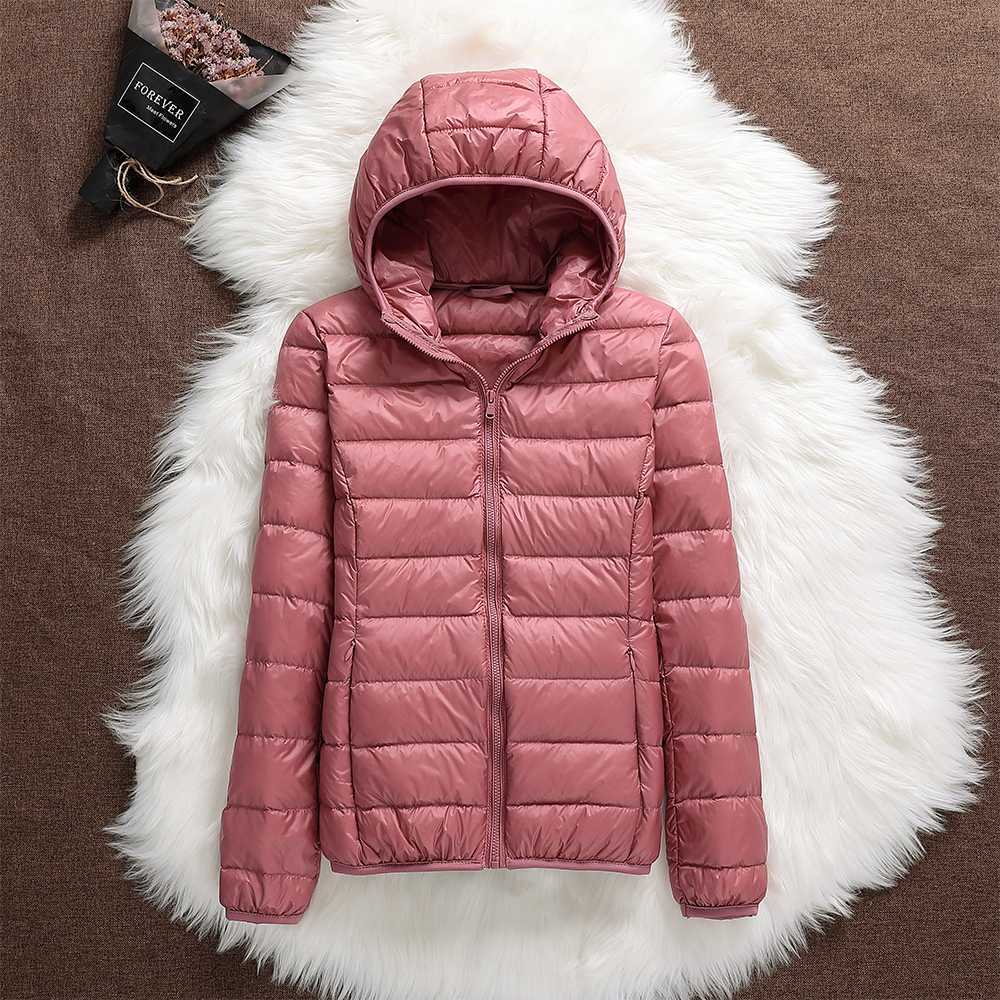 Veste Imperméable Femme Légère avec Capuchon et Coupes Courtes
