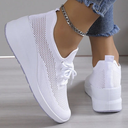 Chaussures de running femme légères et respirantes beige
