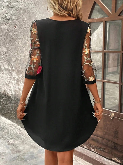 Robe Femme Légère Manches Brodées Transparentes Col Goutte