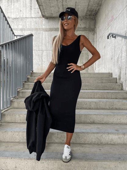 Ensemble urbain deux pièces : pull crop et jupe mi-longue