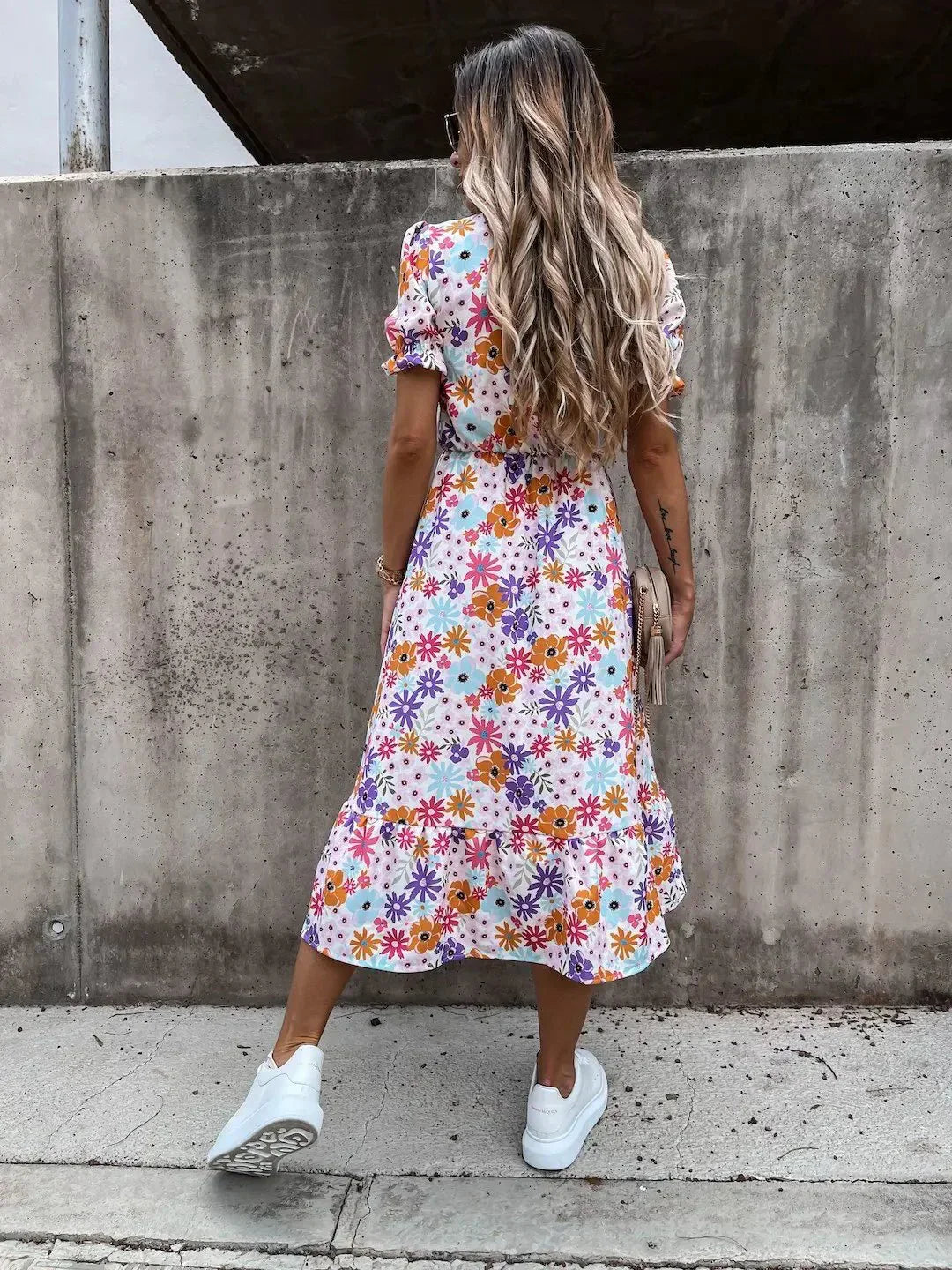 Robe Été Fleuri Boutons et Fente - Féminine et Confortable