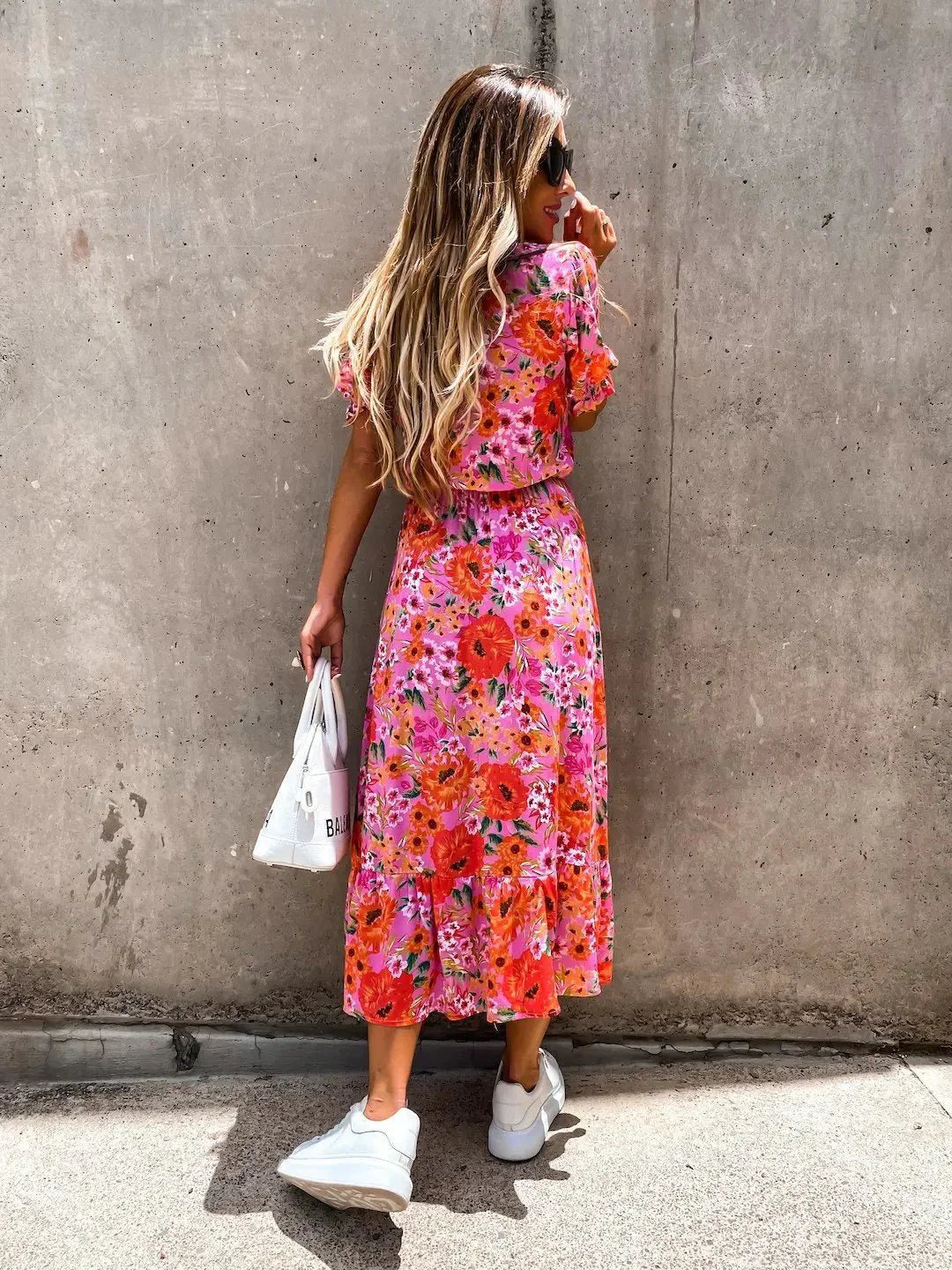 Robe Été Fleuri Boutons et Fente - Féminine et Confortable
