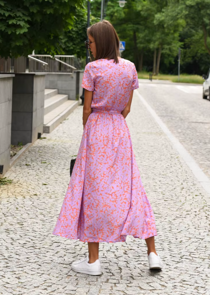 Robe Femme Fluide Coupe Portefeuille Motif Floral Manches Courtes
