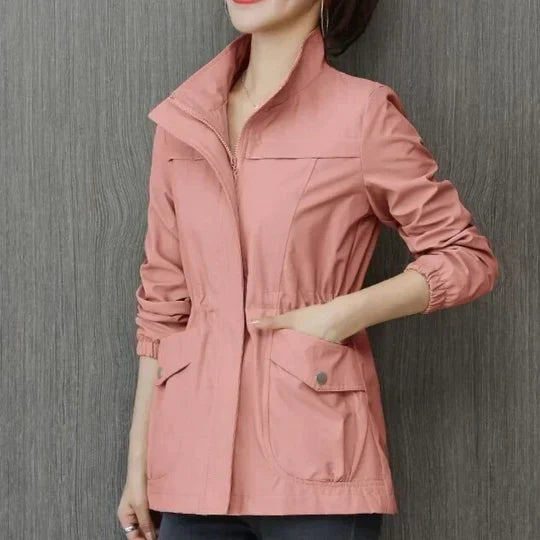 Veste femme coupe-vent légère et élégante