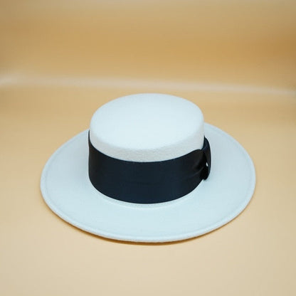 Chapeau Femme Élégant avec Fleurs Délicates