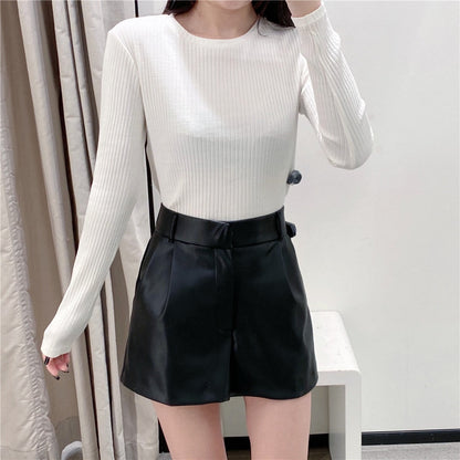 Shorts cuir femme élégants avec détails brodés