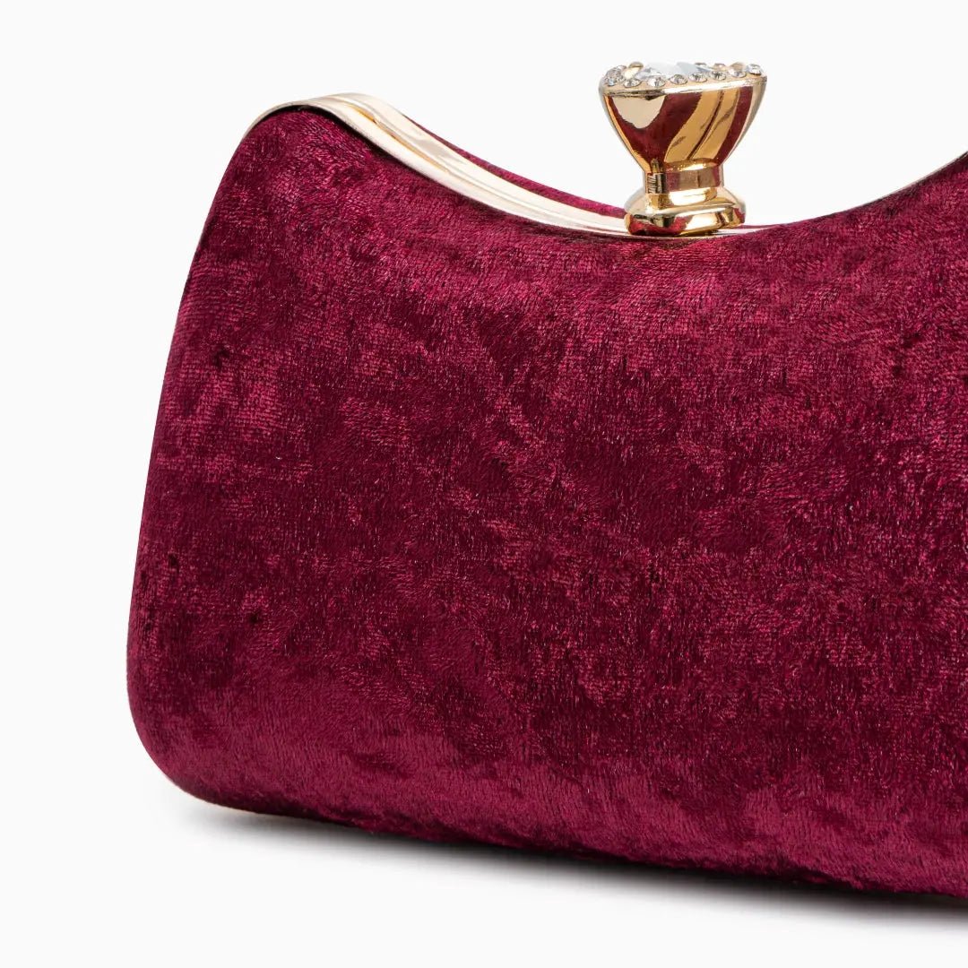 Sac Clutch Soirée Rouge Velvet avec Fermeture Ornementale