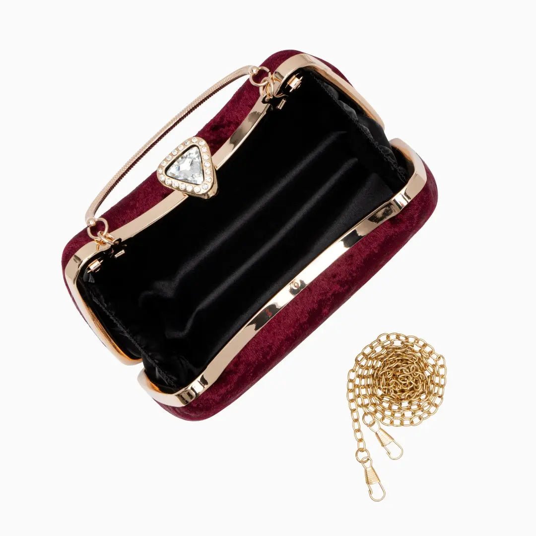 Sac Clutch Soirée Rouge Velvet avec Fermeture Ornementale