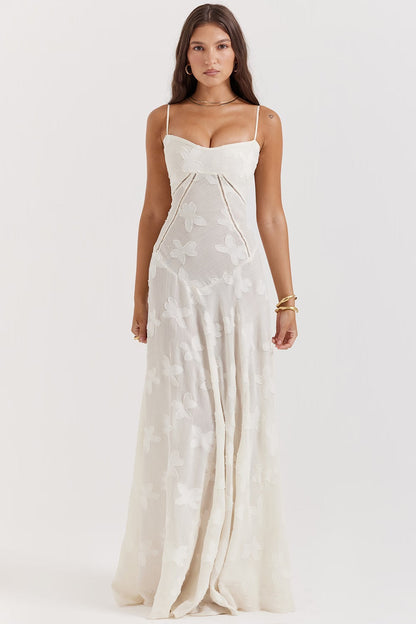 Robe de soirée rose pâle en satin avec bretelles fines