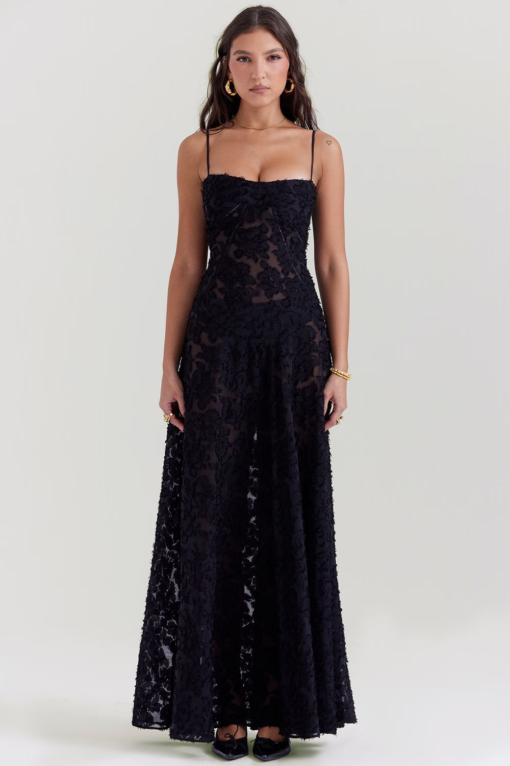 Robe de Soirée Chic en Dentelle avec Bretelles Réglables - PanierRoyale