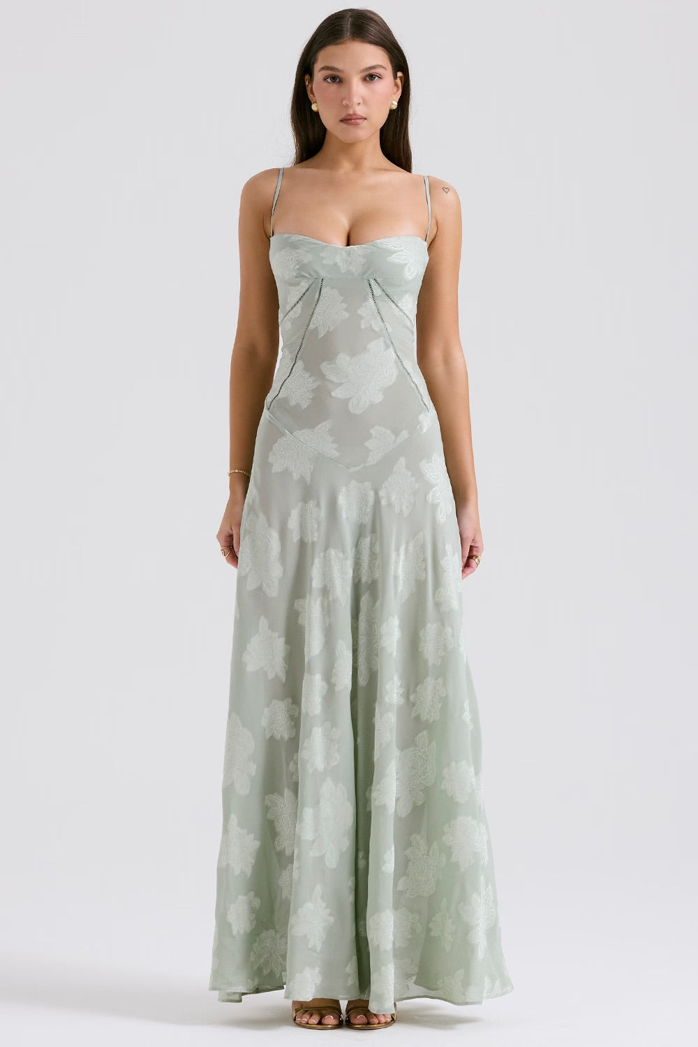 Robe de soirée rose pâle en satin avec bretelles fines