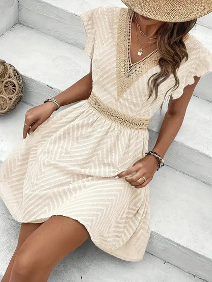 Robe courte Femme Broderie Col en V Taille Cintrée