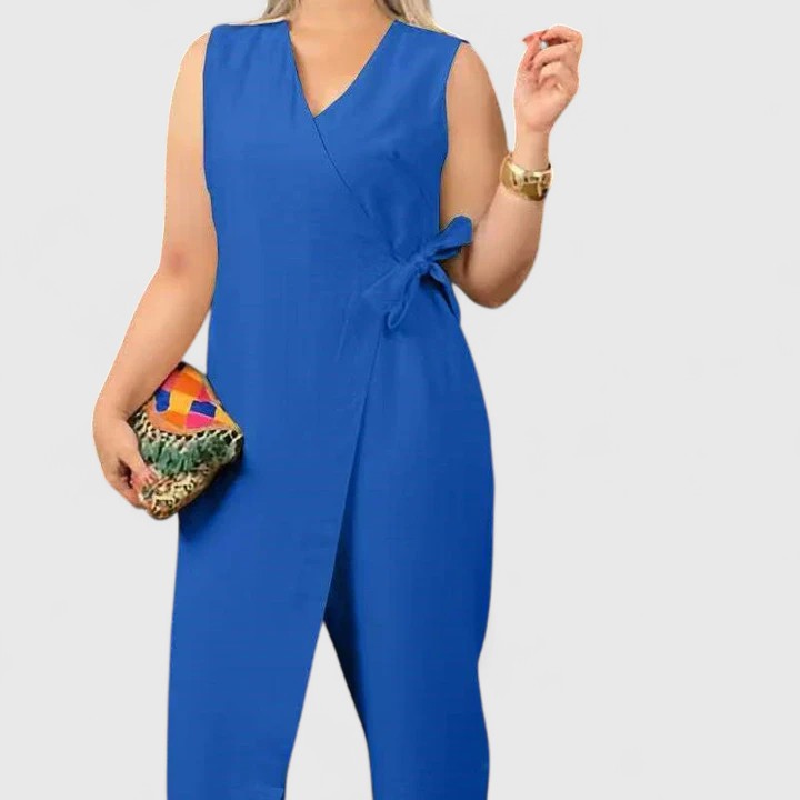 Combinaison femme sans manches avec ceinture taille