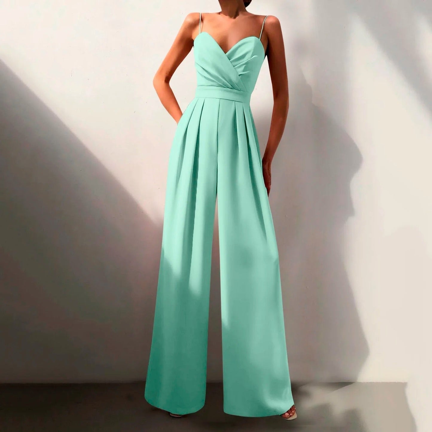 Robe féminine légère et élégante pour femme moderne