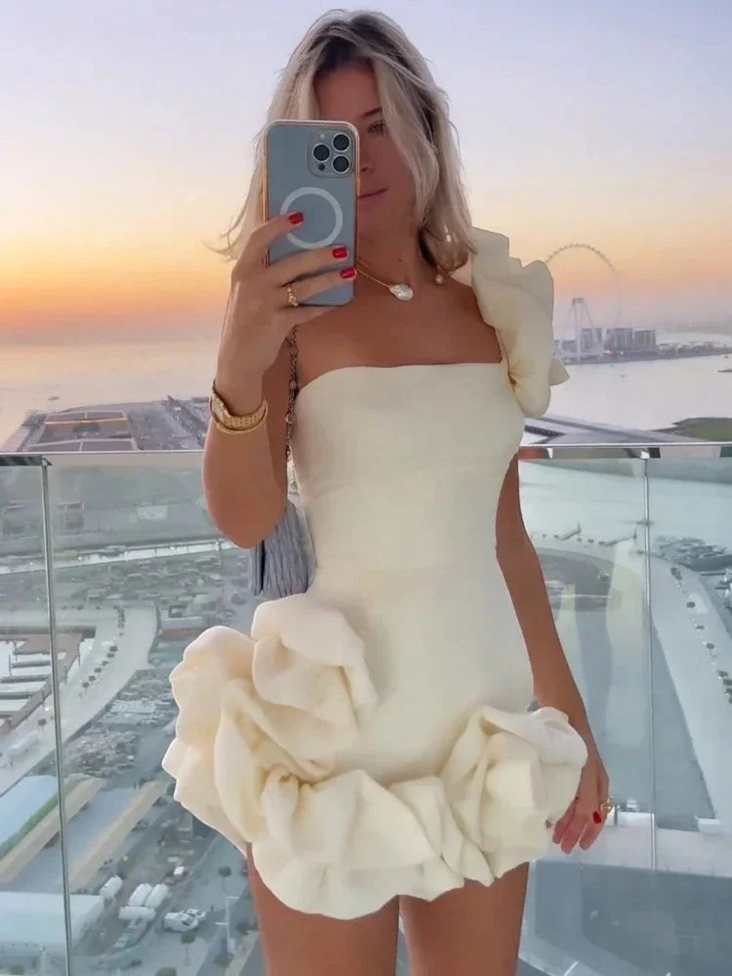 Robe Femme Courte À Volants Élégante