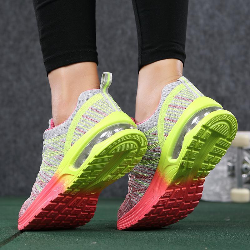 Chaussures de Loi­sir Féminines Confor­tables