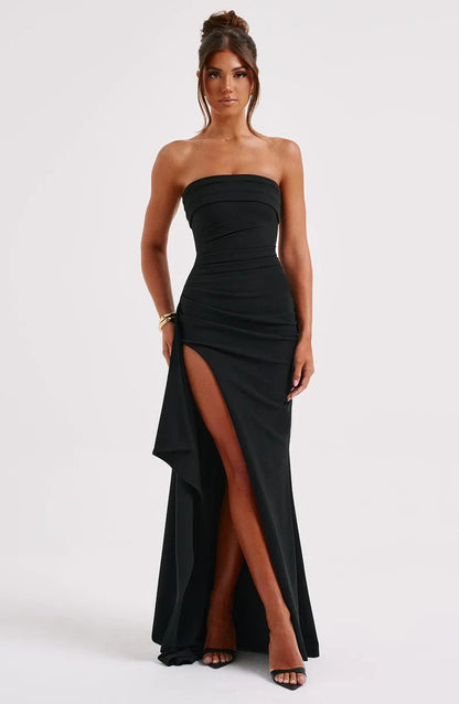 Robe de Soirée Élégante Longue Noire avec Décolleté Plongeant