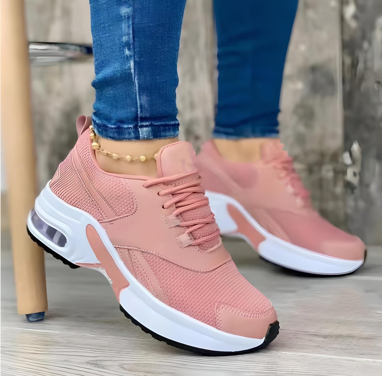 Baskets Femme Blanche et Noir Sport Chic